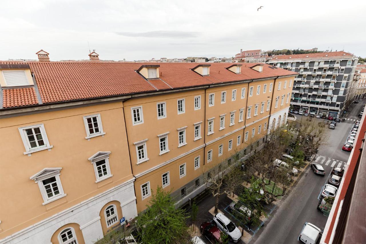 Appartamento Slataper - Ampio E Con Vista Трієст Екстер'єр фото